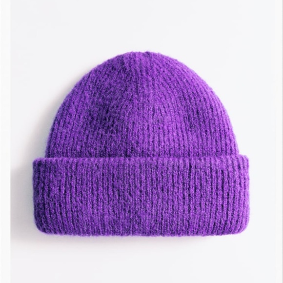Zara Accessories Zara Turnedup Knit Beanieviolet Poshmark
